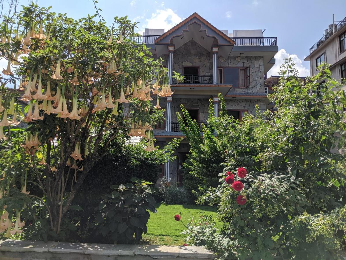 Hotel The Mountain House à Pokhara Extérieur photo